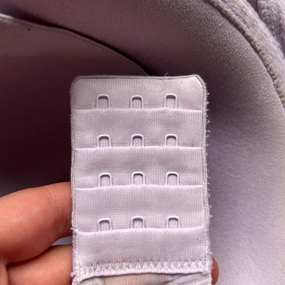 Light Pink and Purple Victoria’s Secret Lace Bra, Size 36DDD - Picture 9 of 11